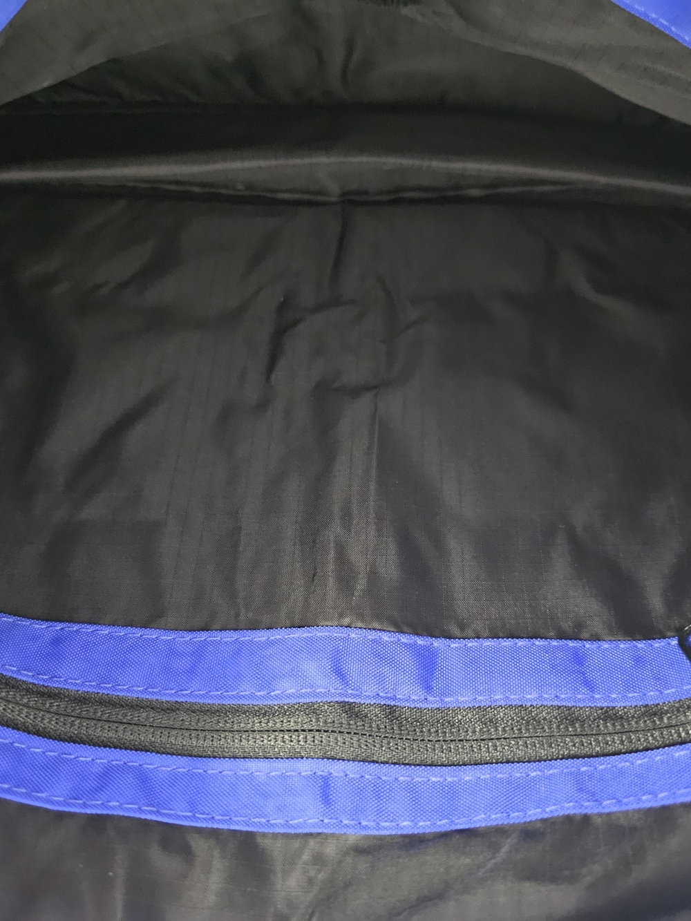 Baggu Large Cargo Crossbody Bag - Picture 6 of 7